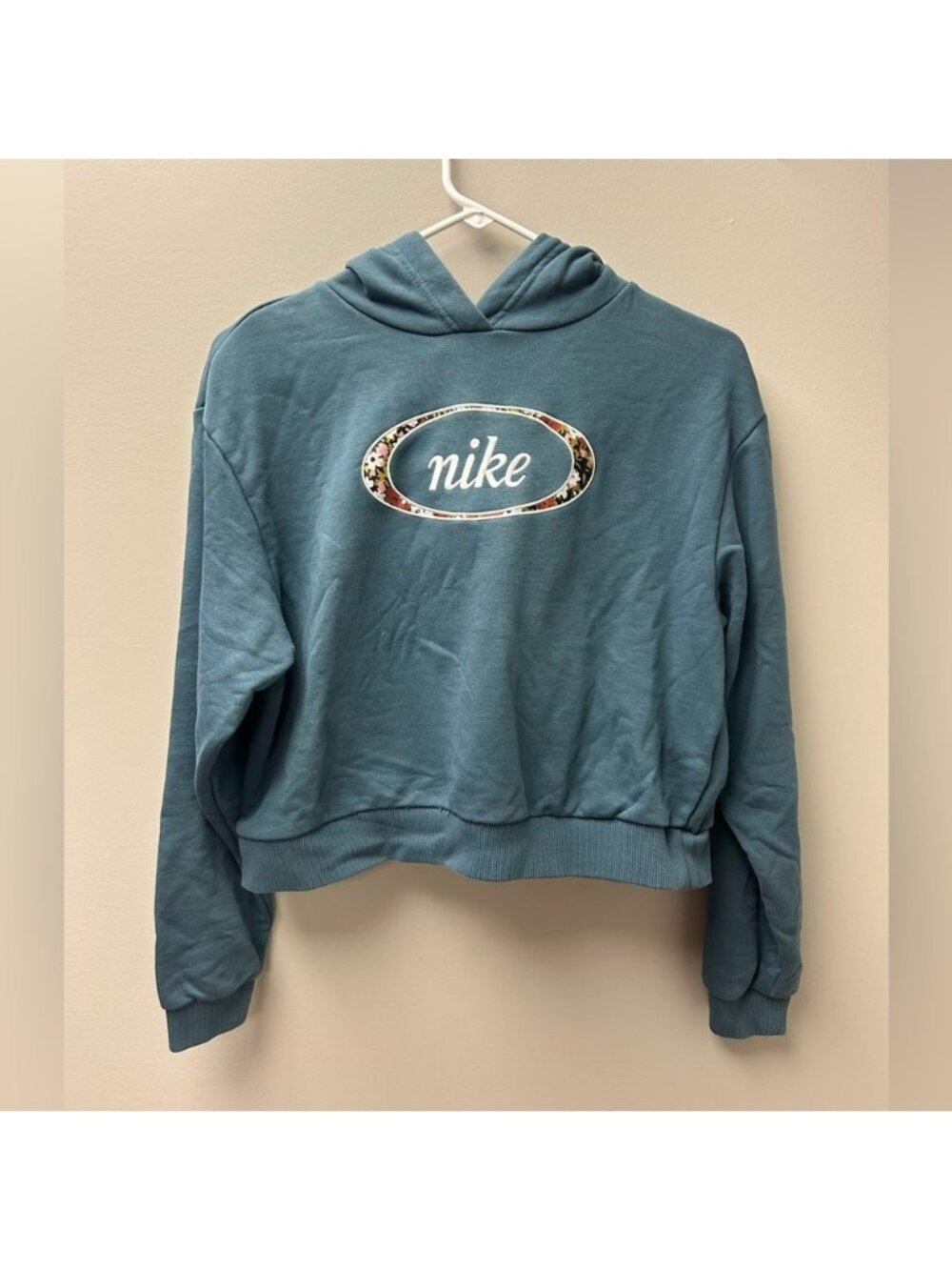 Nike Women’s Ash‎ Green Floral Print Cropped Hoodie
